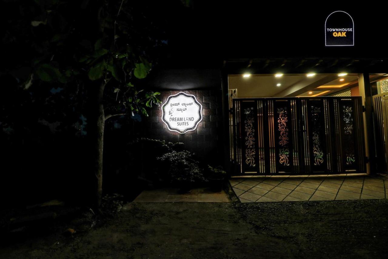 Townhouse Oak Dreamland Suites Yelahanka Buitenkant foto