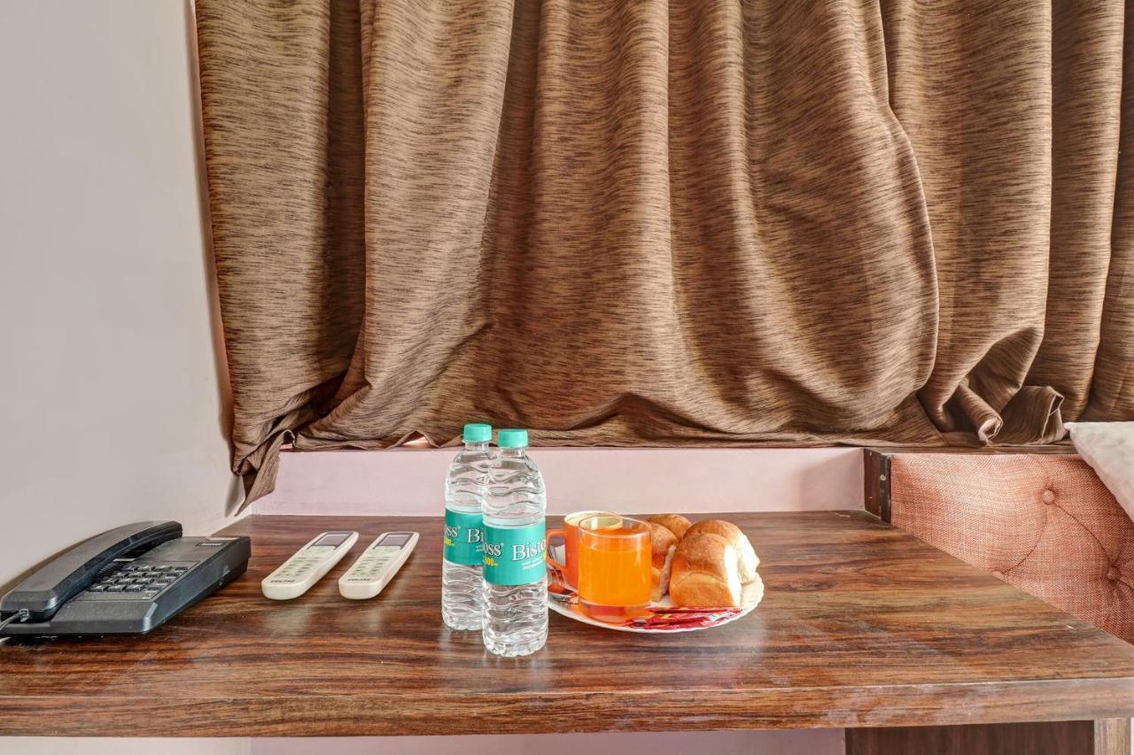 Townhouse Oak Dreamland Suites Yelahanka Buitenkant foto