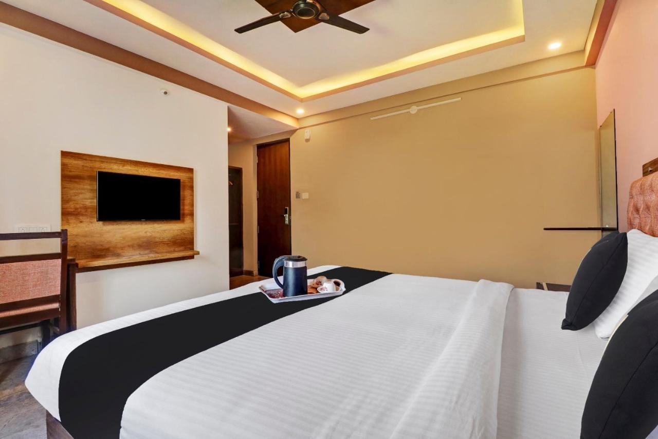 Townhouse Oak Dreamland Suites Yelahanka Buitenkant foto