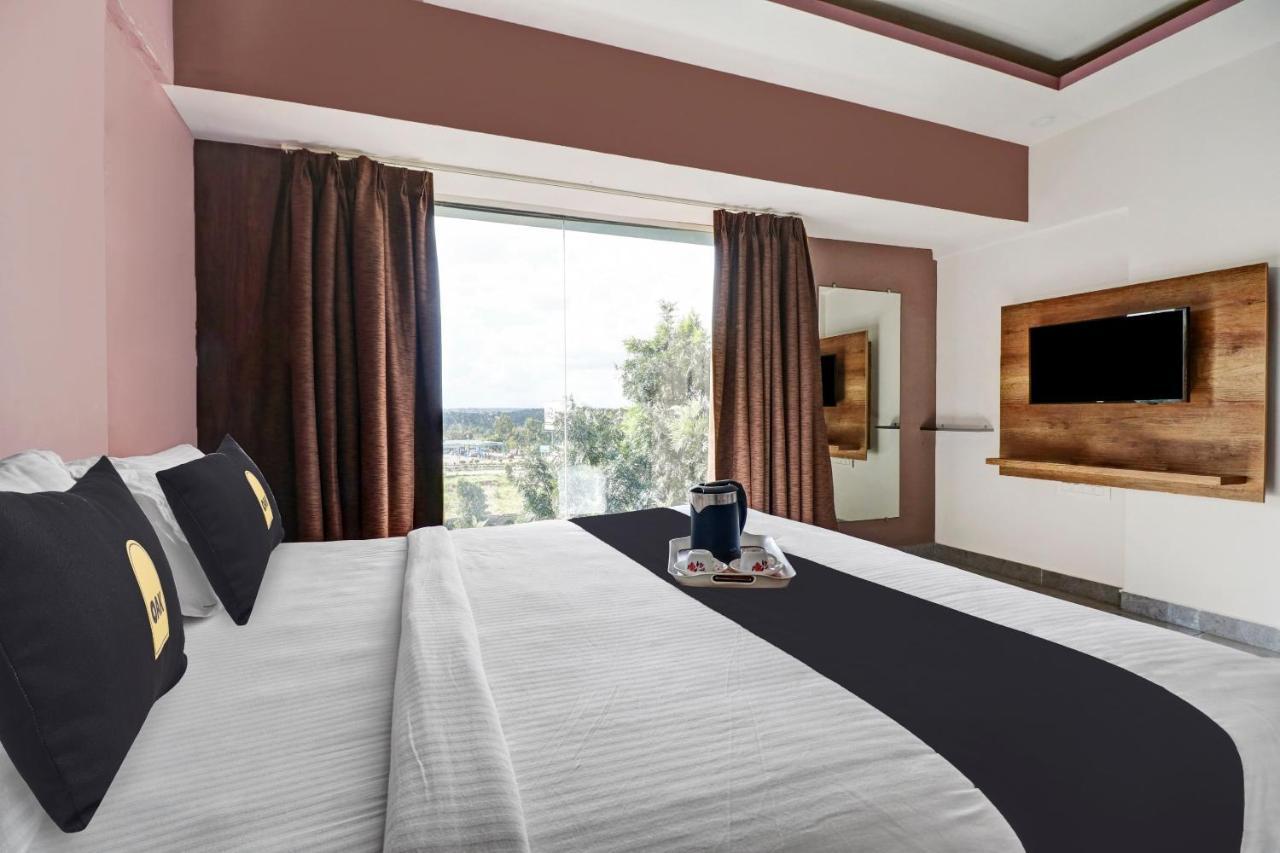 Townhouse Oak Dreamland Suites Yelahanka Buitenkant foto